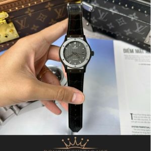 Hublot Classic Fusion black dial vỏ ceramic 9 8