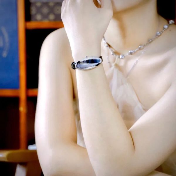 Cartier Baignoire Allongée