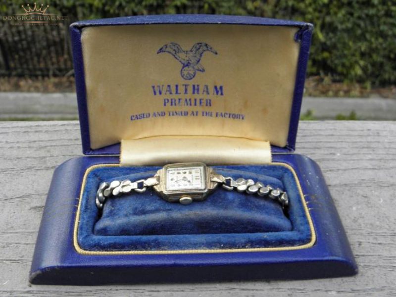 Đồng hồ đeo tay Waltham Wristwatch 