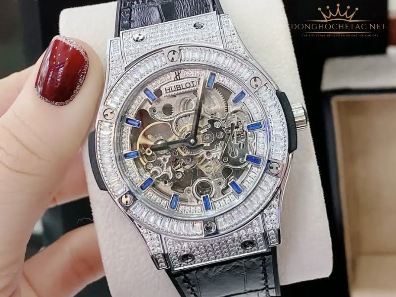 Giới thiệu về đồng hồ Hublot nam đính đá